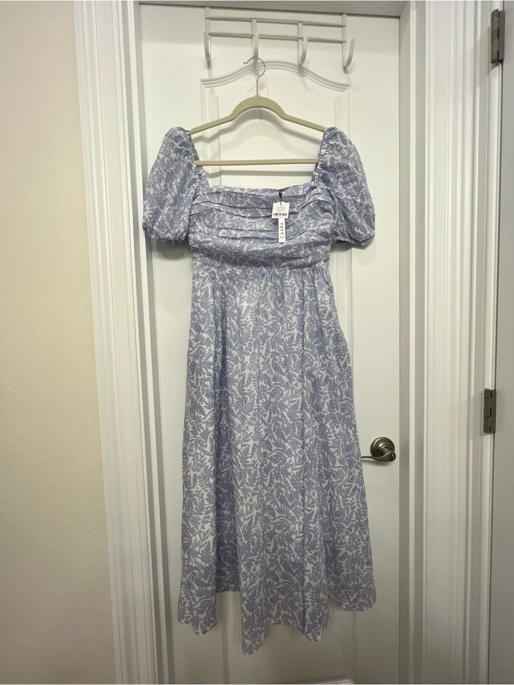Blue Floral Puff-Sleeve Midi Dress with Smocked Bodice